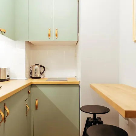 Amazing Location - Center * Bükreş