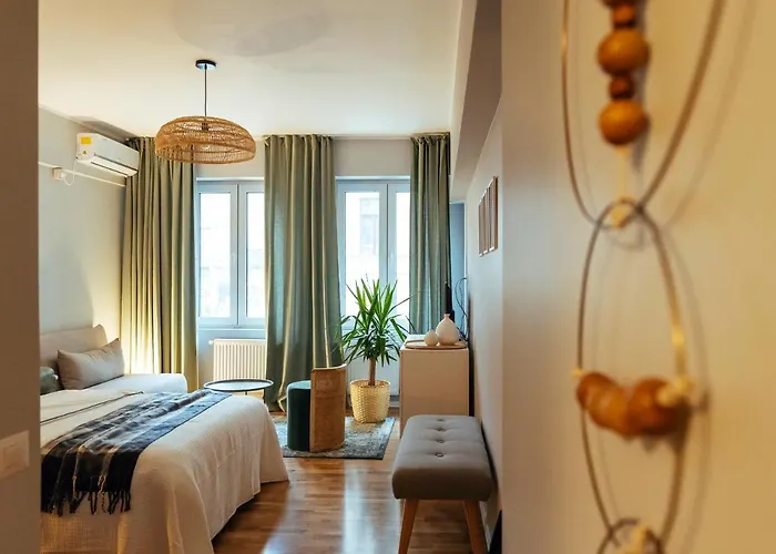 Amazing Location - Center *